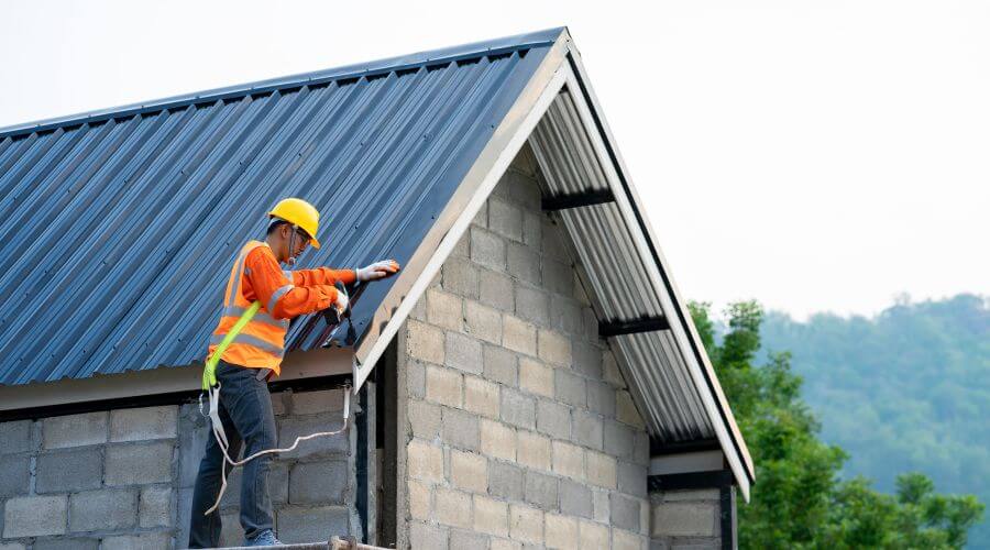 Expert Emergency Roof Repairs services in Piasa, IL